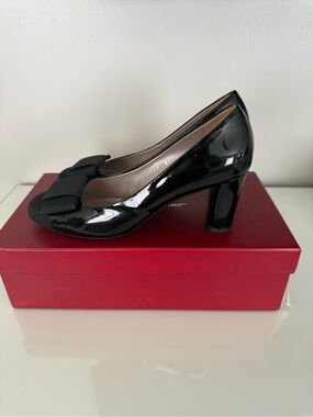 Salvatore Ferragamo Black Patent Leather Bow Pumps